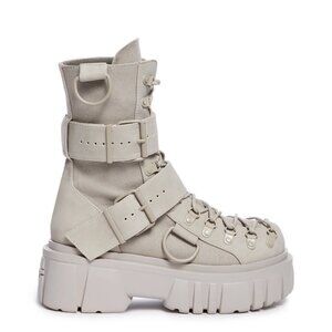 Low Traitor Boots - Light Gray by Club Exx